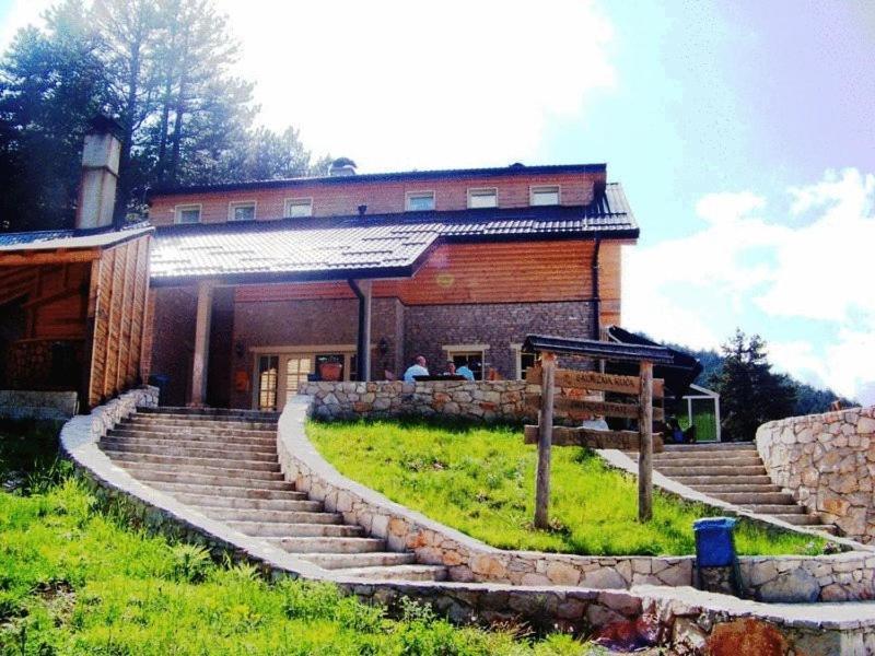 Hotel Snjezna Kuca - Nature Park Of Bosnia Herzegovina Mostar Kültér fotó